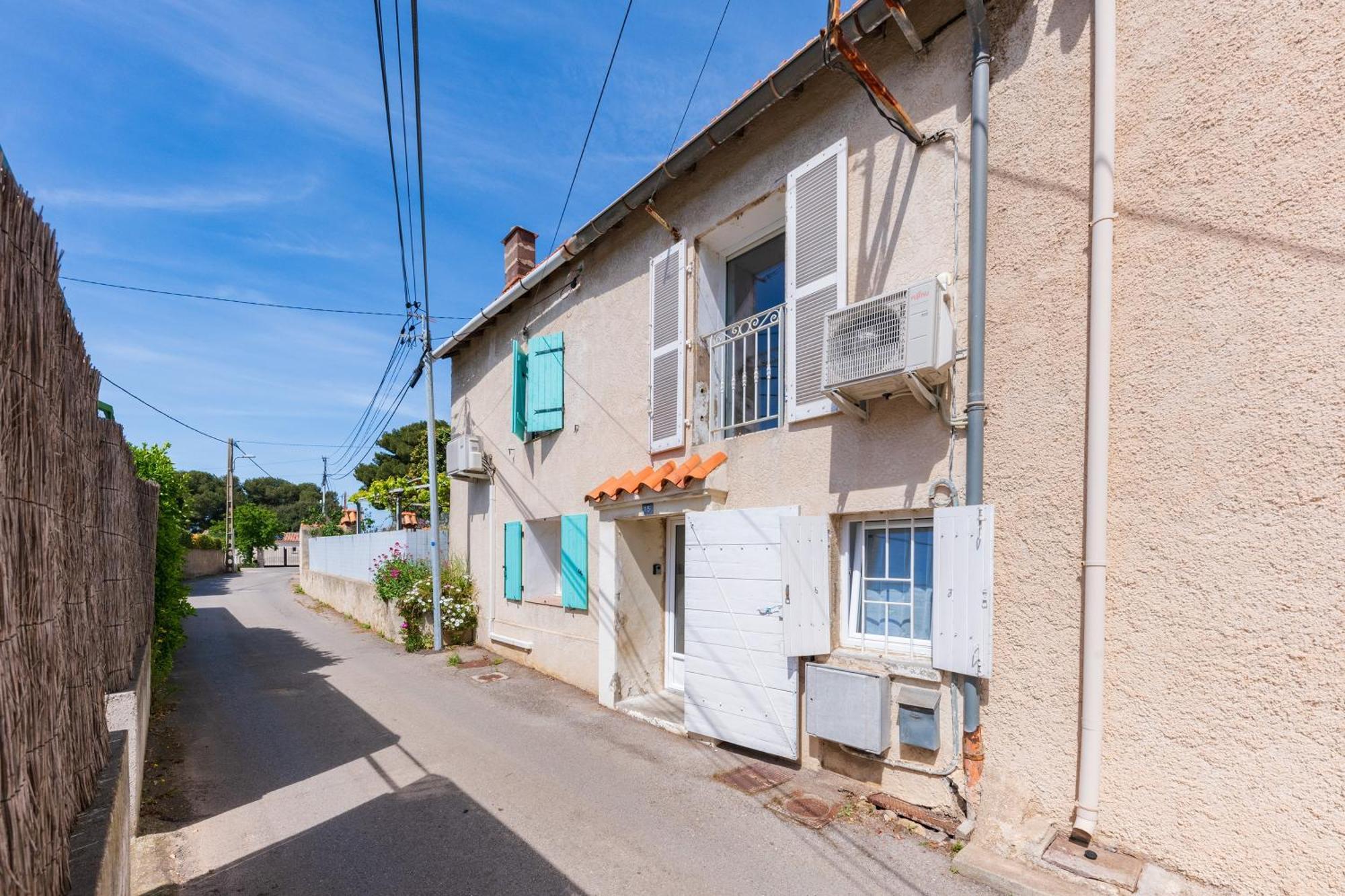 La Paillote De Jcc - 500 Metres De La Plage Martigues Luaran gambar